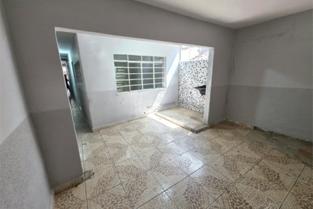 Sobrado à venda com 4 quartos, sendo 1 suíte, em Rio Pequeno, São Paulo, SP