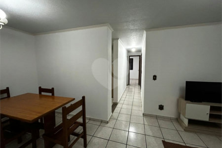 Apartamento com 03 Dormitórios, á venda, em São Carlos-SP.