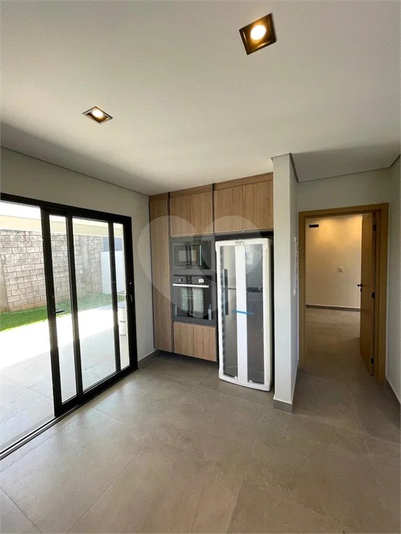 Casa à venda com 3 quartos, sendo 1 suíte,  em Portal do Bosque, Louveira, SP
