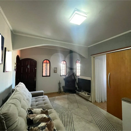 Casa com piscina disponivel para venda com 250m² - Jardim Paris / SP