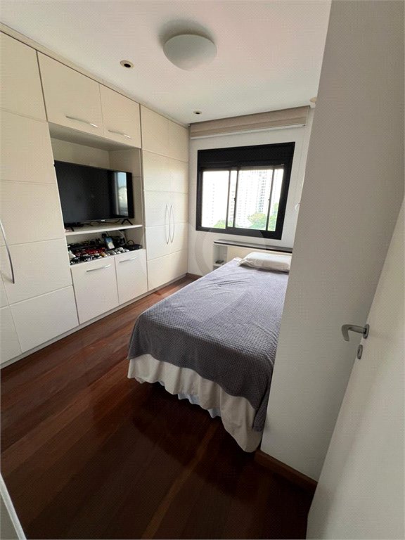 Apartamento à venda com 2 suítes em Campo Belo, São Paulo, SP