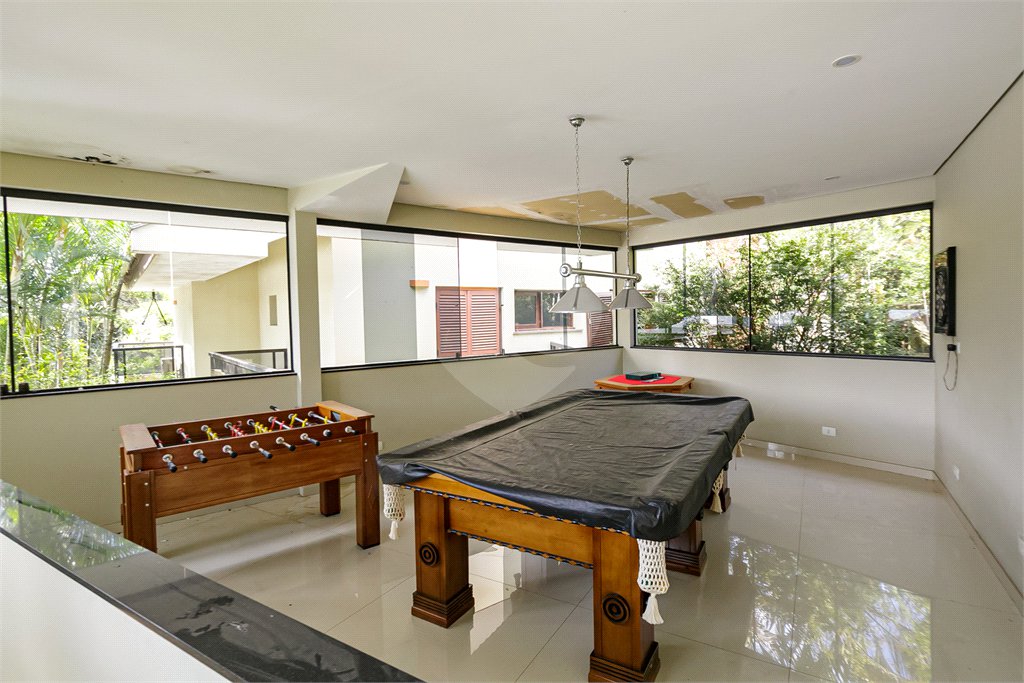 Casa com 4 quartos e ótimo espaço em local nobre no Alto da Boa Vista