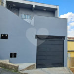 Casa à Venda | 125 m² | Mobiliada | 3 dormitórios (2 suítes) | 1 vaga na Parada Inglesa!