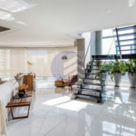 Duplex à venda com 3 quartos, sendo 3 suítes, em Vila Suzana 287m²