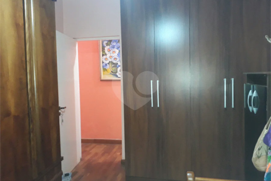 Ótima Casa Totalmente Térrea,Ao Lado da Avenida Direitos Humanos.