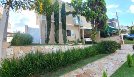 Casa à venda com 3 quartos, sendo 1 suíte,  no condomínio São Domingos, Valinhos - SP