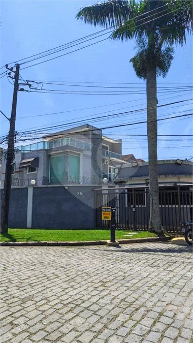 DUPLEX ALTO PADRÃO VARGEM PEQUENA