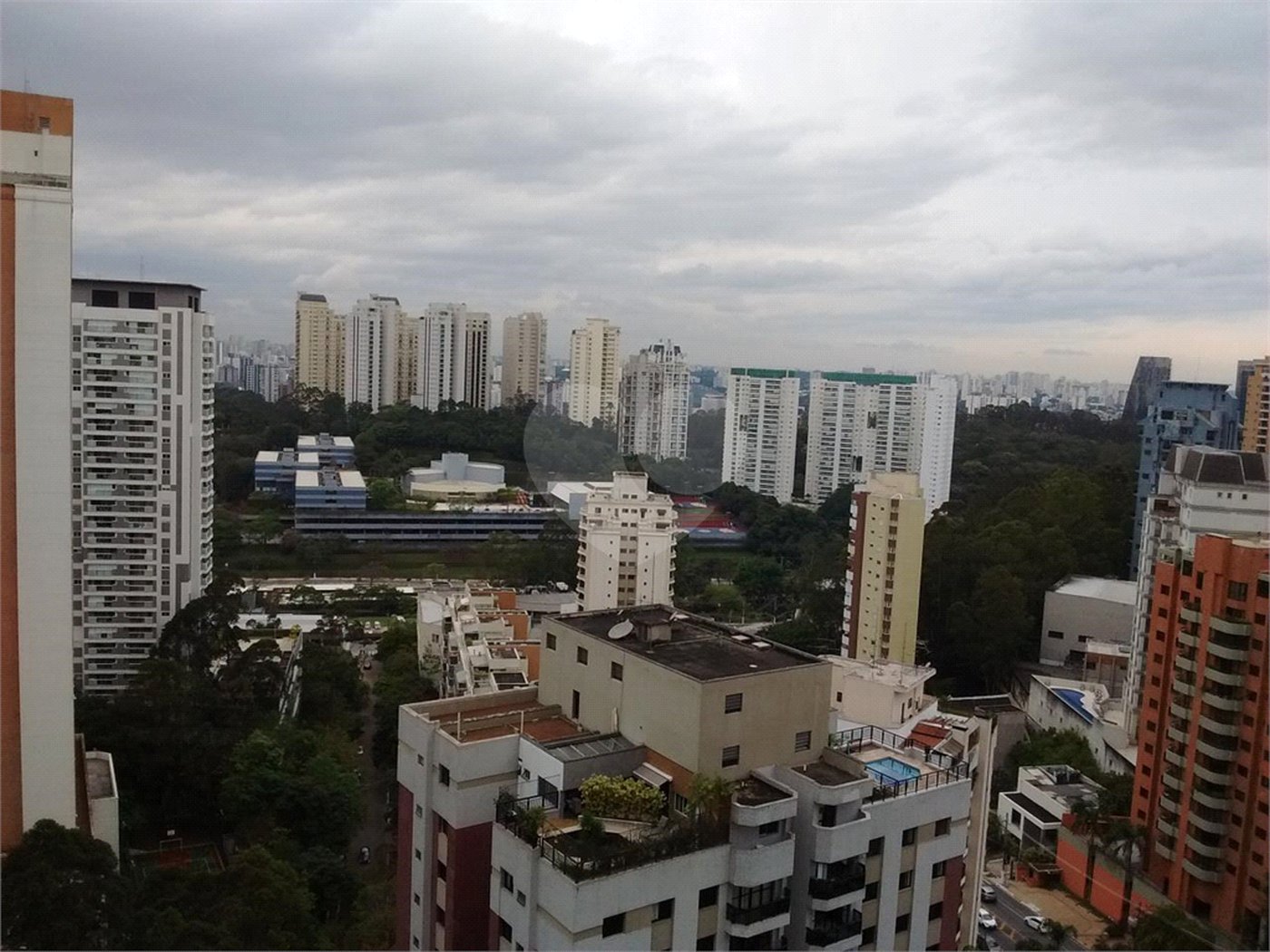 Apartamento à venda com 3 suítes em Vila Andrade, São Paulo, SP