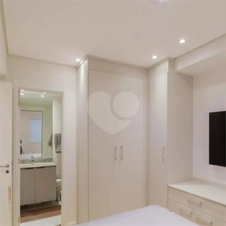 Apartamento no Ipiranga de 68m2 com 2 dorms, 1 suíte, 2 banheiros, 1 vaga. Estuda permuta.