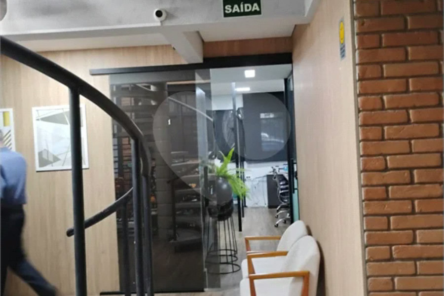 Excelente sobrado/prédio comercial próximo ao Aeroporto de Congonhas!
