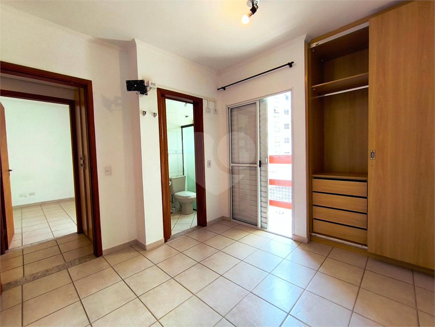 Apartamento à Venda e Locação com 3 Dormitórios - Atibaia Jardim - Atibaia/SP