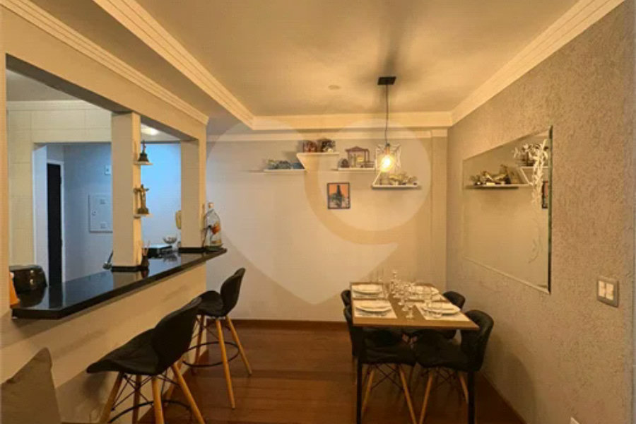 Apartamento reformado e mobiliado no Residência América - Venda - Parque Maria Domitila