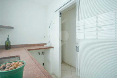 Terreno com 4 casas à venda na melhor região da Mooca, próximo à rua do Oratório!!