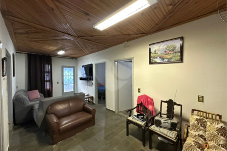 Casa a venda na Lagoa Dourada
