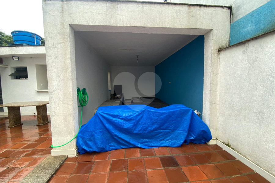 Sobrado 3 Suítes próximo ao parque do carmo