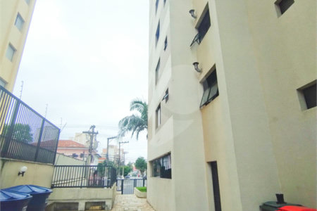 Apartamento na Saúde - 2 quartos com 1 suíte, varanda e 2 vagas