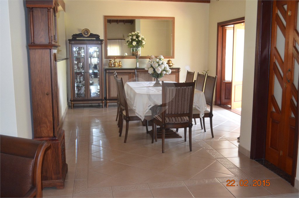 Linda casa para venda em Indaiatuba/SP com pomar.