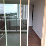 APARTAMENTO DE 44,5 M² COM 01 DORMITÓRIO E COZINHA COM ARMÁRIOS, VARANDA GOURMET E VAGA PARA LOCAÇÃO EM SANTANA