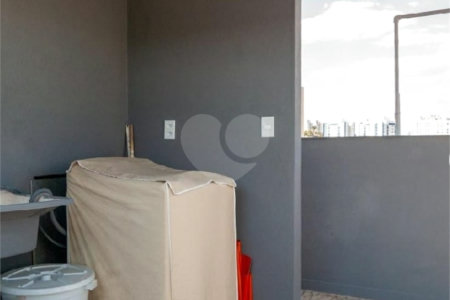 Imóvel para você investidor com 2 casas independentes a 500 metros do metrô São Lucas