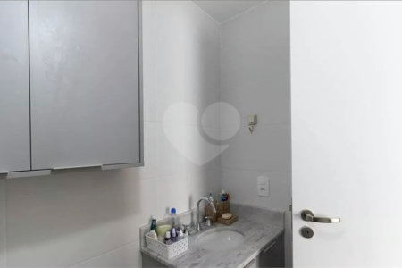 Apartamento à venda no Ipiranga 2 quartos sendo uma suite