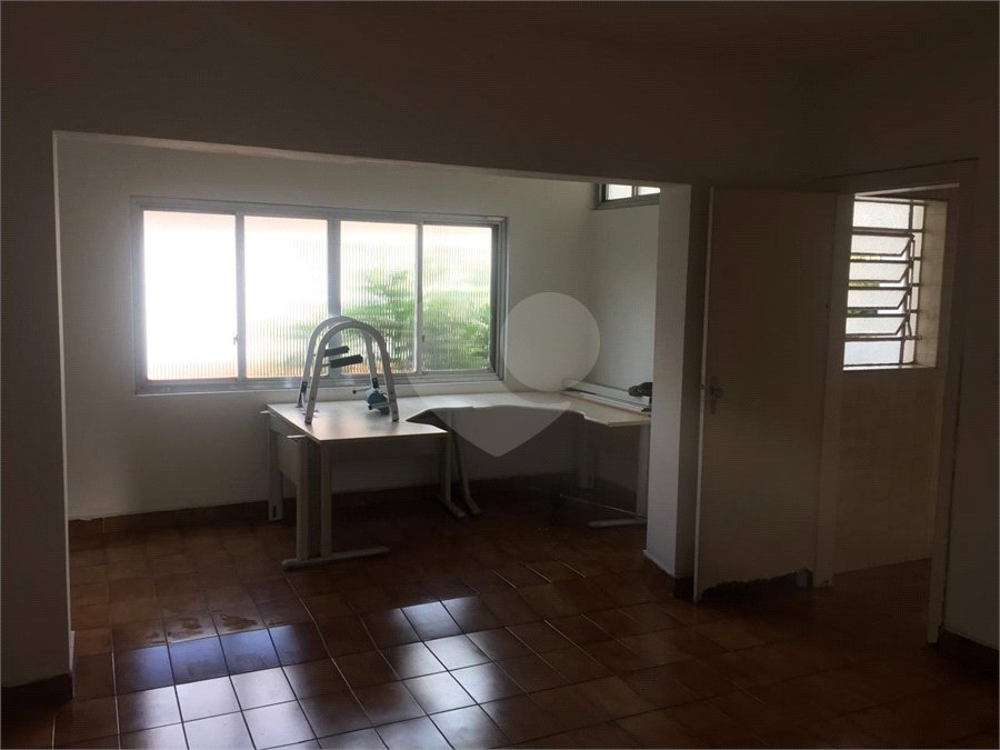 Sobrado à venda no Planalto Paulista c/330m2 - 3 Quartos/1 Suite/ 4 Vagas na garagem - Metrô S.Judas