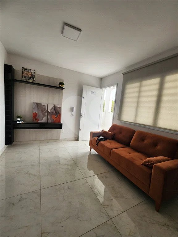 CONDOMÍNIO ESMERALDINO C/ VAGA - VENDE-SE - V.ISOLINA MAZZEI