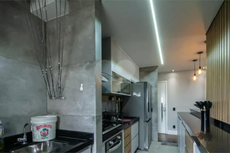 Apartamento mobiliado de 102 m² para locação no Centro de São Bernardo do Campo, com 3 dormitórios, 1 suíte, varanda gourmet com vista para o Paço Municipal, 2 vagas e lazer completo.