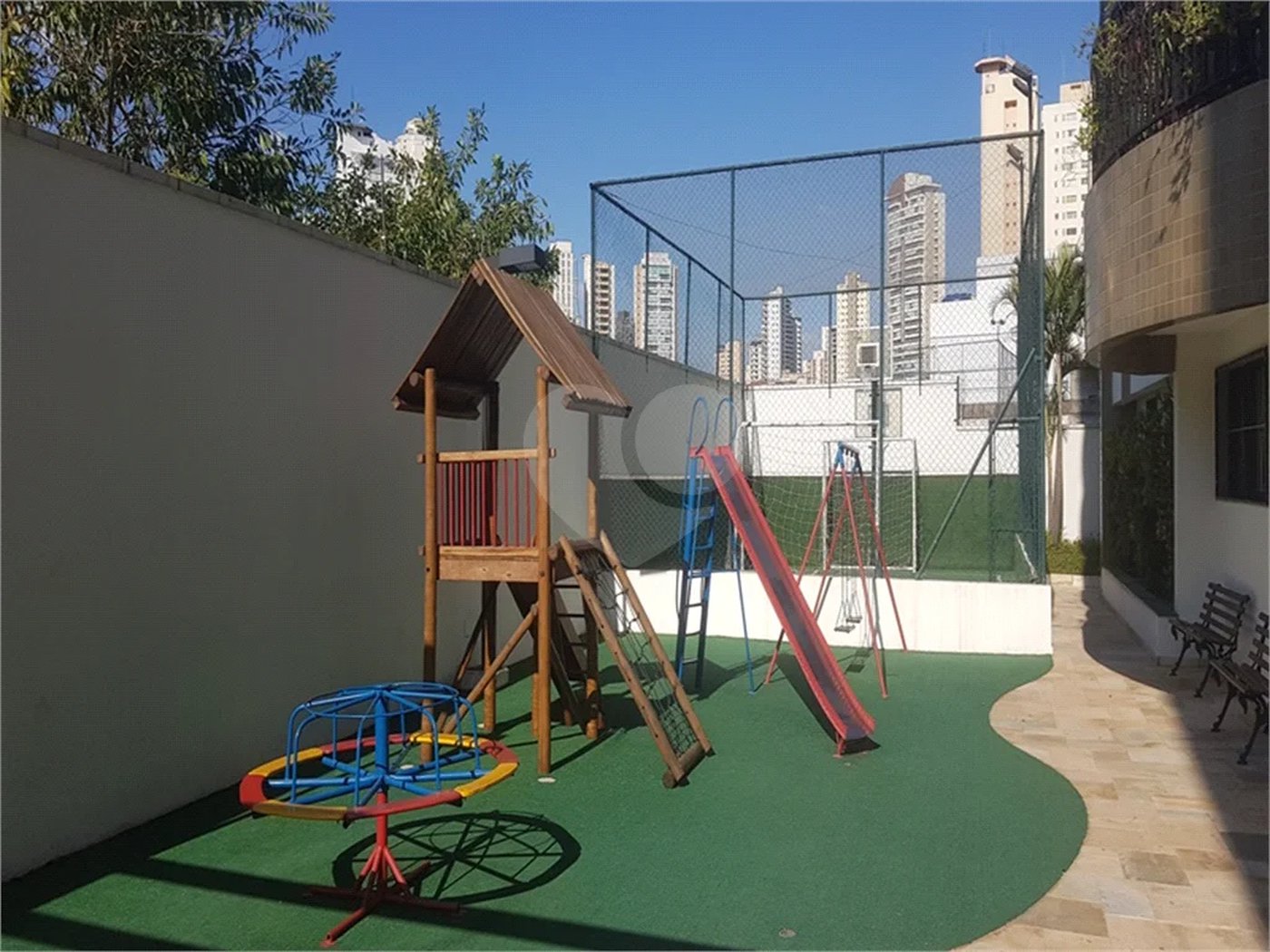 Apartamento á venda 4 dormitórios 1 suíte 2 vagas Rua Voluntários da Pátria em Santana, São Paulo/SP