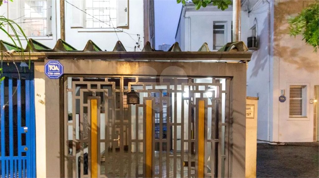 Sobrado à venda na V.Mariana - 130m2 - 2 Quartos - 600 m. metrô Ana Rosa