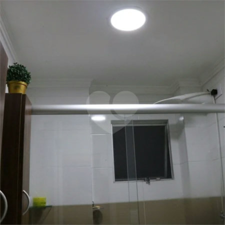 Apto na Mooca de 76m², com 2 dorms, 1 vaga, 1 suíte. Estuda permuta.