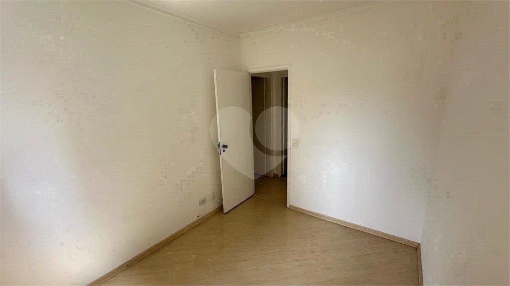 Apartamento 2 quartos (1suíte) 1 vaga na rua Piracema próximo a Saint Tropez