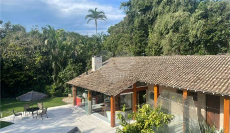 Casa à venda com 5 suítes em Costa do Sol, Bertioga, SP