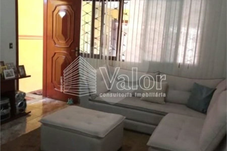 Casa Térrea com 2 dormitórios, sendo 1 suíte.