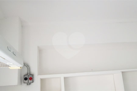 CASA TÉRREA A VENDA COM 06 APARTAMENTOS PARA LOCAÇÃO - ÓTIMO PARA INVESTIDOR - PRAÇA ARVORE