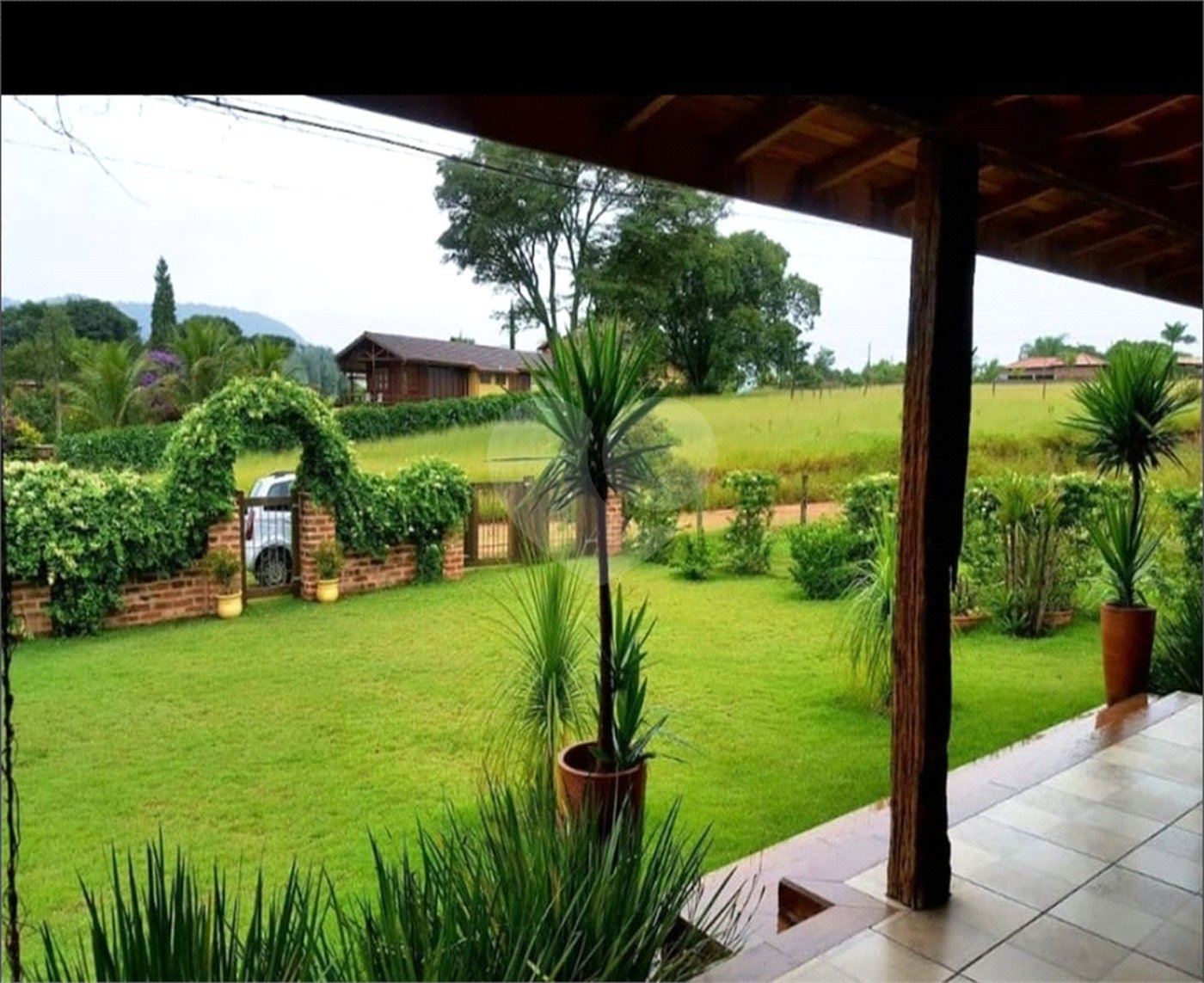 Casa de Campo em condomínio Analândia