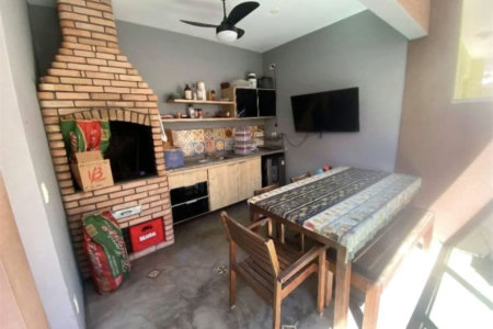 Casa à venda com 4 quartos, sendo 1 suíte, em Vila São Silvestre, São Paulo, SP