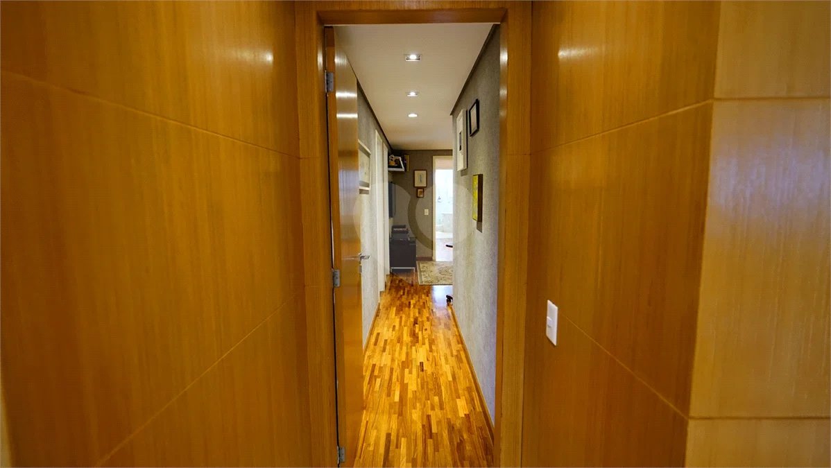 Apartamento à venda com 4 quartos, sendo 3 suítes, em Santo Amaro, São Paulo, SP