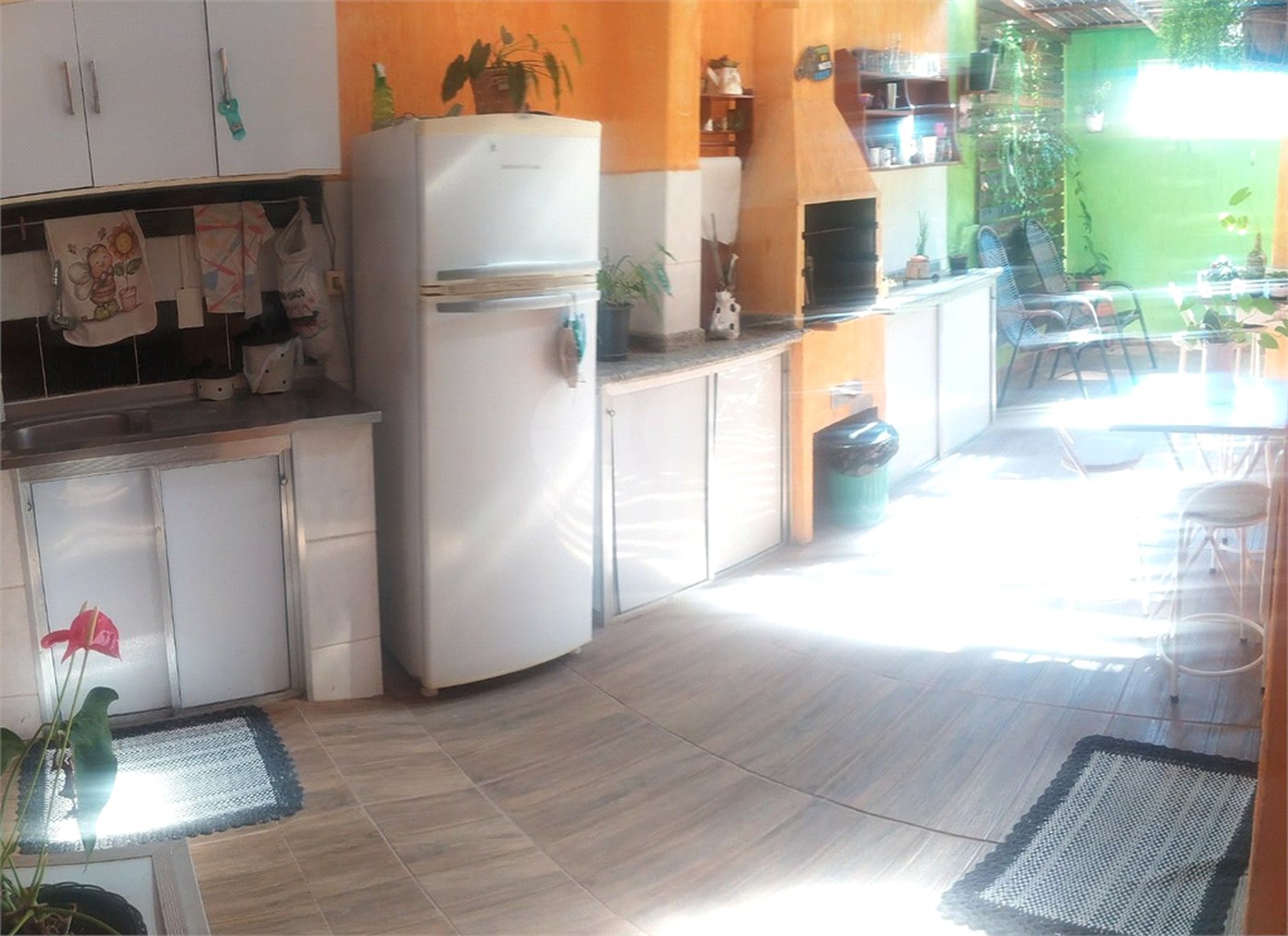 Linda casa com 3 suítes a venda na Vila Pasti em Louveira