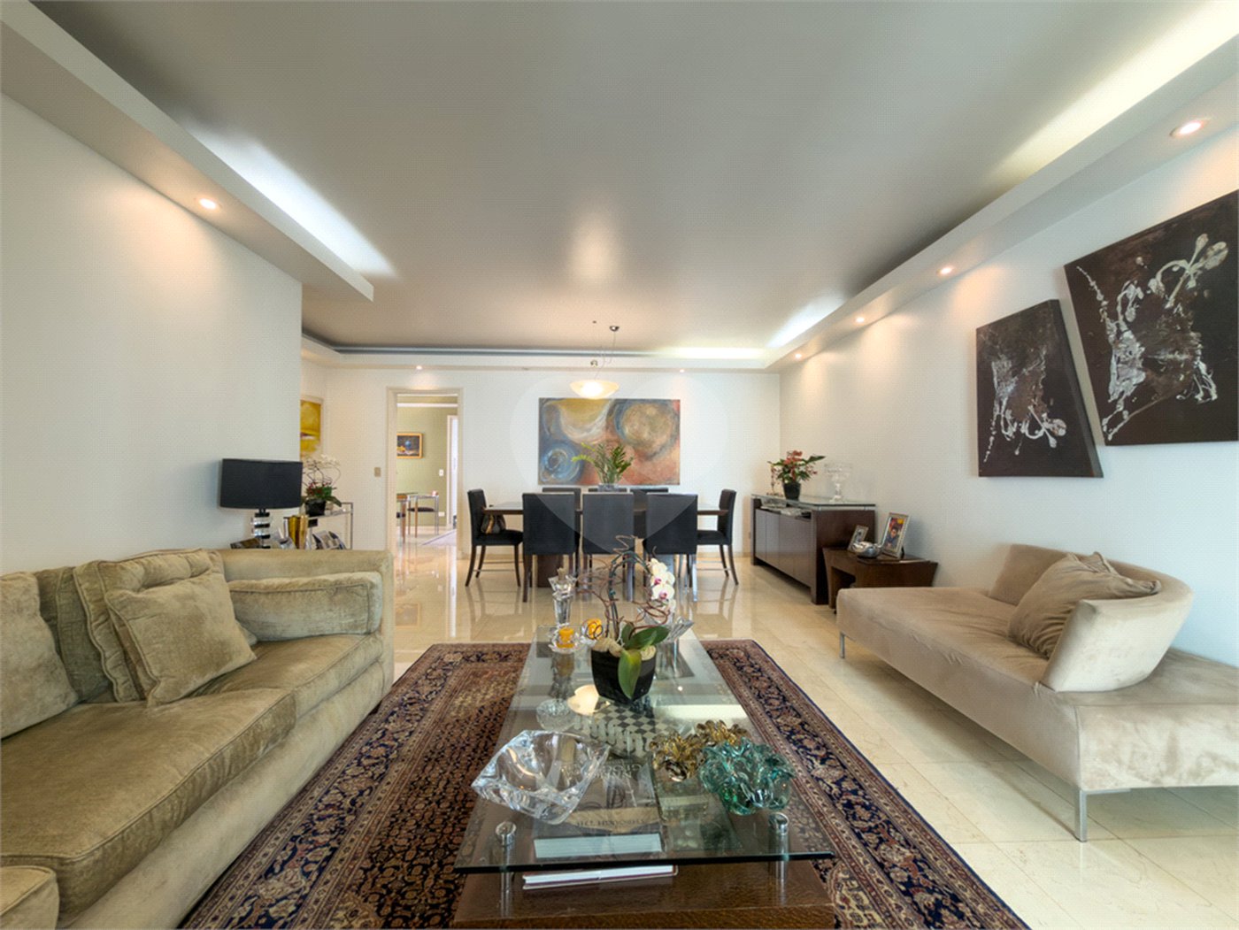 Apartamento com 190 metros 3 suítes 4 vagas de garagem