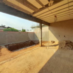Casa em Construção com Área Gourmet e Piscina no Condomínio Damha II