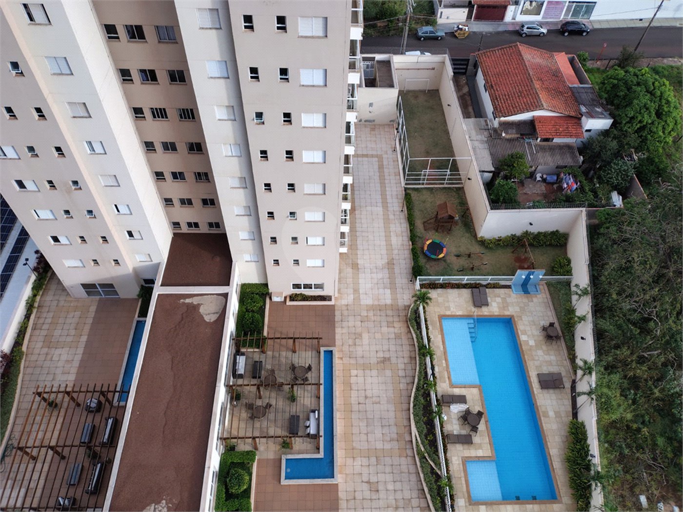 Apartamento com condomínio de clube 3 Dormitórios e 1 Suíte