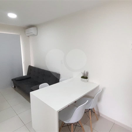 Apartamento no Condomínio Residencial Pieta .