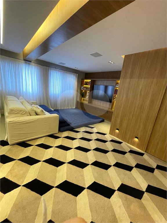 APARTAMENTO DUPLEX A VENDA VILA ADYANA, 200m2 4 DORMITORIOS 3 SENDO SUÍTE, 4 VAGAS DE GARAGEM, SJC/S