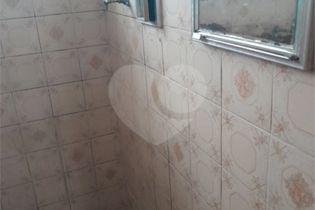 Kitnet Compacta na Liberdade – 33m² | Portaria 24h | Aceita Pets