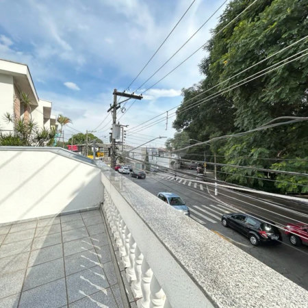 SOBRADO PARA LOCAÇÃO NO PARQUE DOMINGOS COM 03 DORM 01 SUITE 02 VAGAS DE GARAGEM