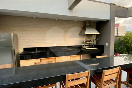 Studio metrô conceição.