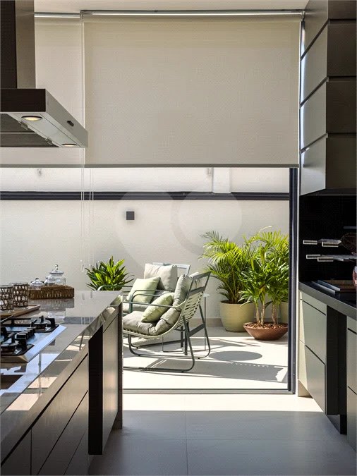 Indaiatuba - Condominio Villa Sapezal - 318 m² de Terreno - 230 m² de Área Construída - 3 suítes, sendo 1 Master com closet planejado - Sala de TV - Sala de estar integrada à Sala de jantar - Cozinha com móveis planejados - Despensa - Escritório planejado - Lavabo - Piscina com preparação para aquec