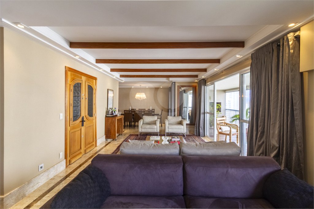 Apartamento para venda no Alto da Moóca, com 178 m², 3 suítes, 3 vagas.