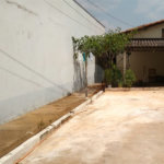 Casa térrea com 2 dormitórios.