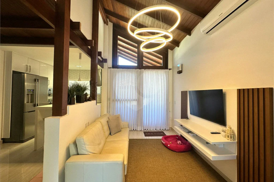 Casa à venda com 4 quartos, sendo 2 suítes, em Morada da Praia, Bertioga, SP